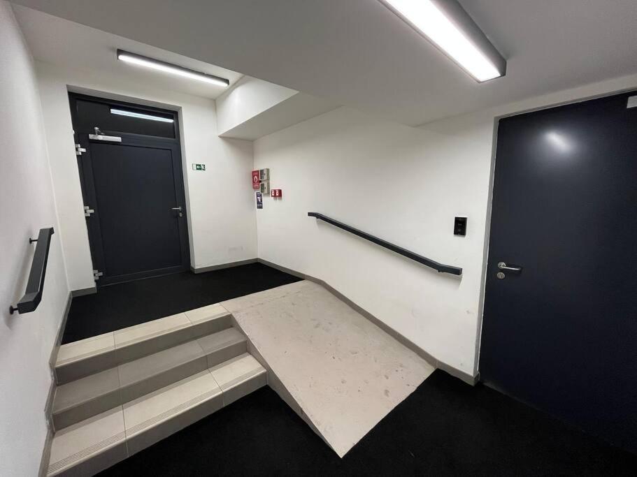 Modern Apartment • Garden • Near The City Center Praga Exterior foto